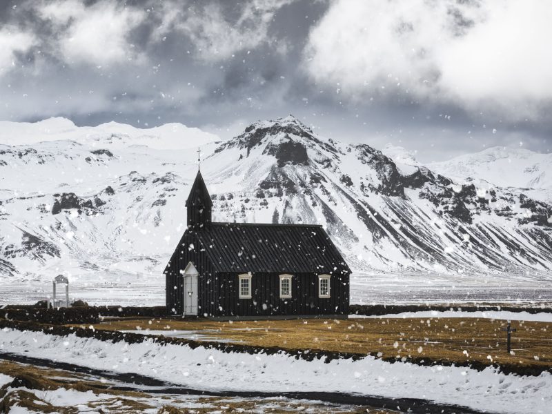 Black-church-iceland-web