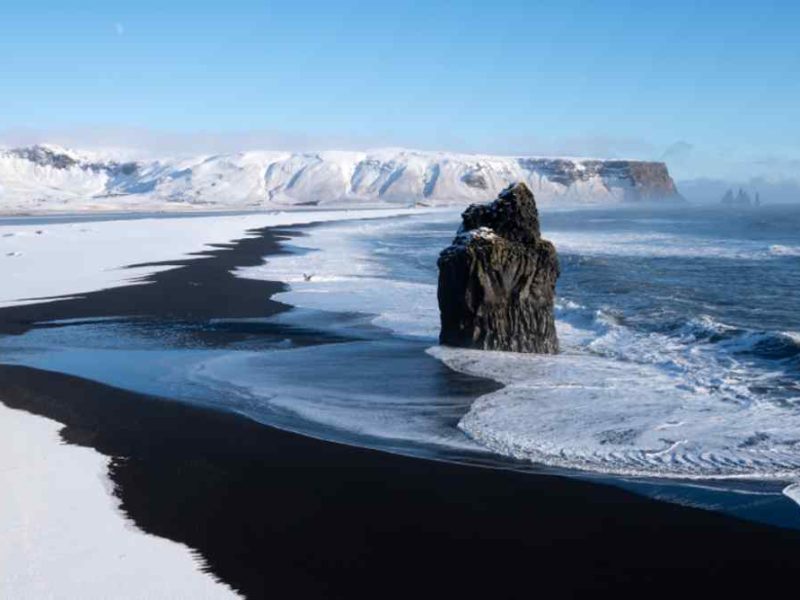 dyrhólaey-black-sand-beach