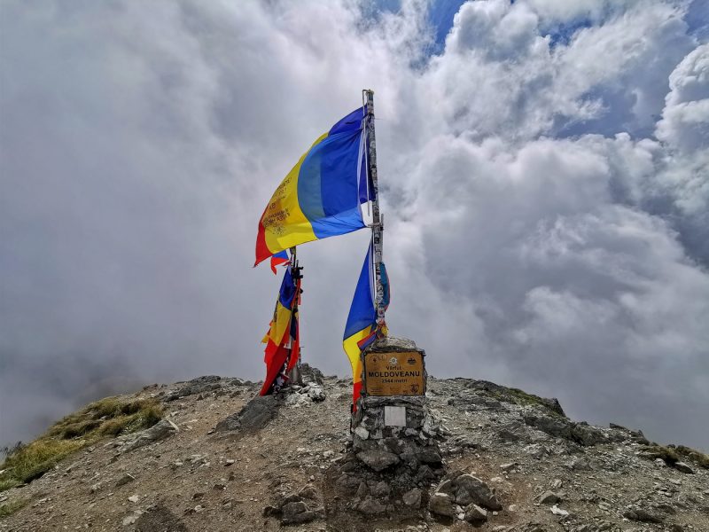 traseu-montan-spre-varful-moldoveanu_22
