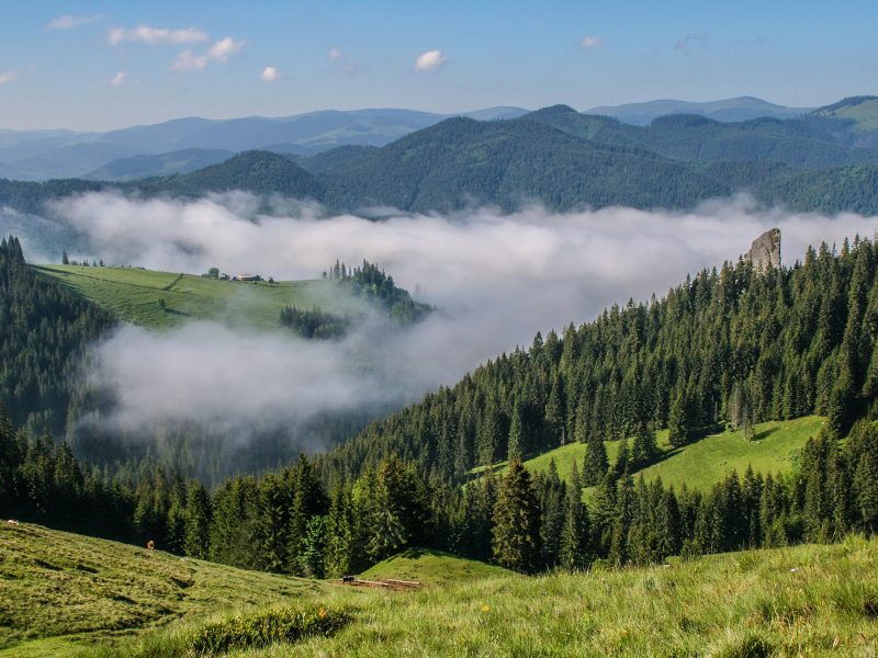 Угорські_скелі